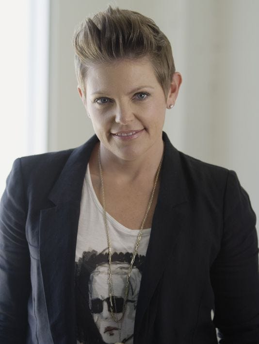 Dixie Chicks, Natalie Maines, is going solo with a new ROCK album, Mother. Out May 7