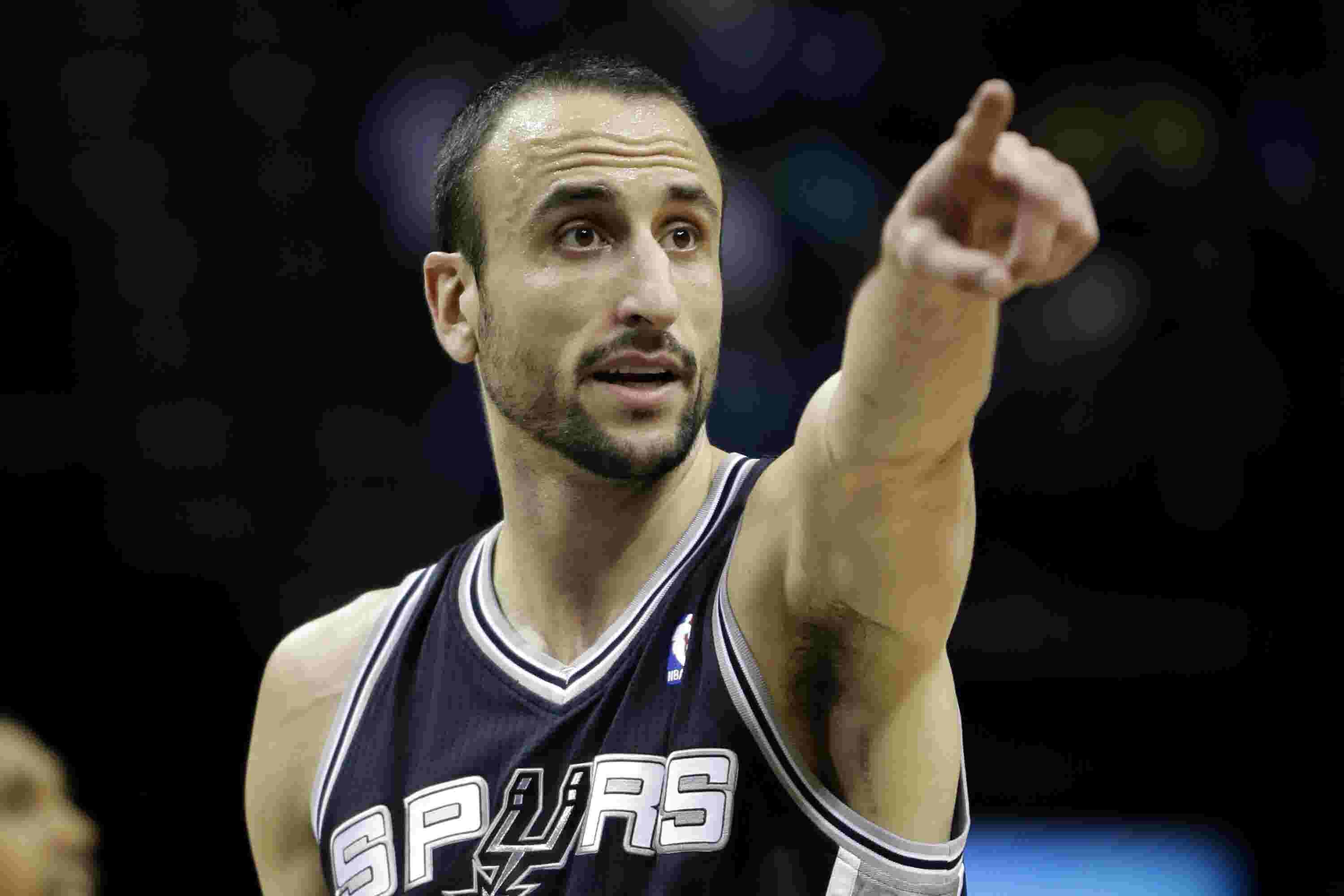 Manu Ginobili wins 'Tweeter of the Year' award