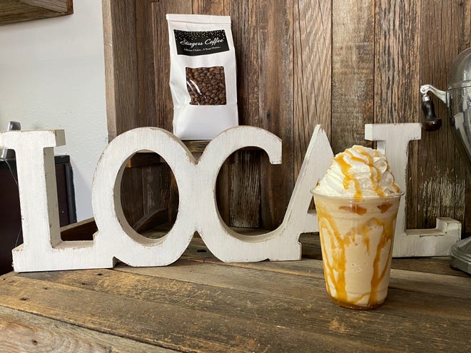 Stinger's Mocha is a typical Stinger's coffee drink. Includes white chocolate and caramel swirls. Served hot, iced, or frozen.