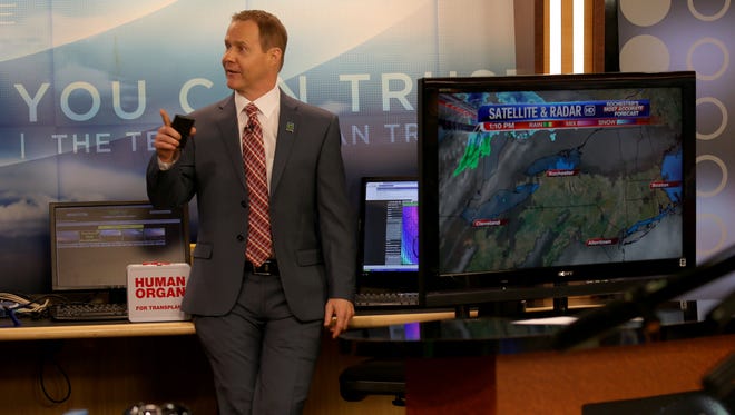 Scott Hetsko returned to the air Sunday evening at WROC-TV to broadcast the News 8 weather after he received a heart transplant in September. His wife sent him back to his first day of work with a new "transplant" lunch box.