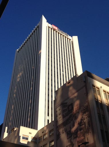 What are the 10 tallest buildings in Phoenix?
