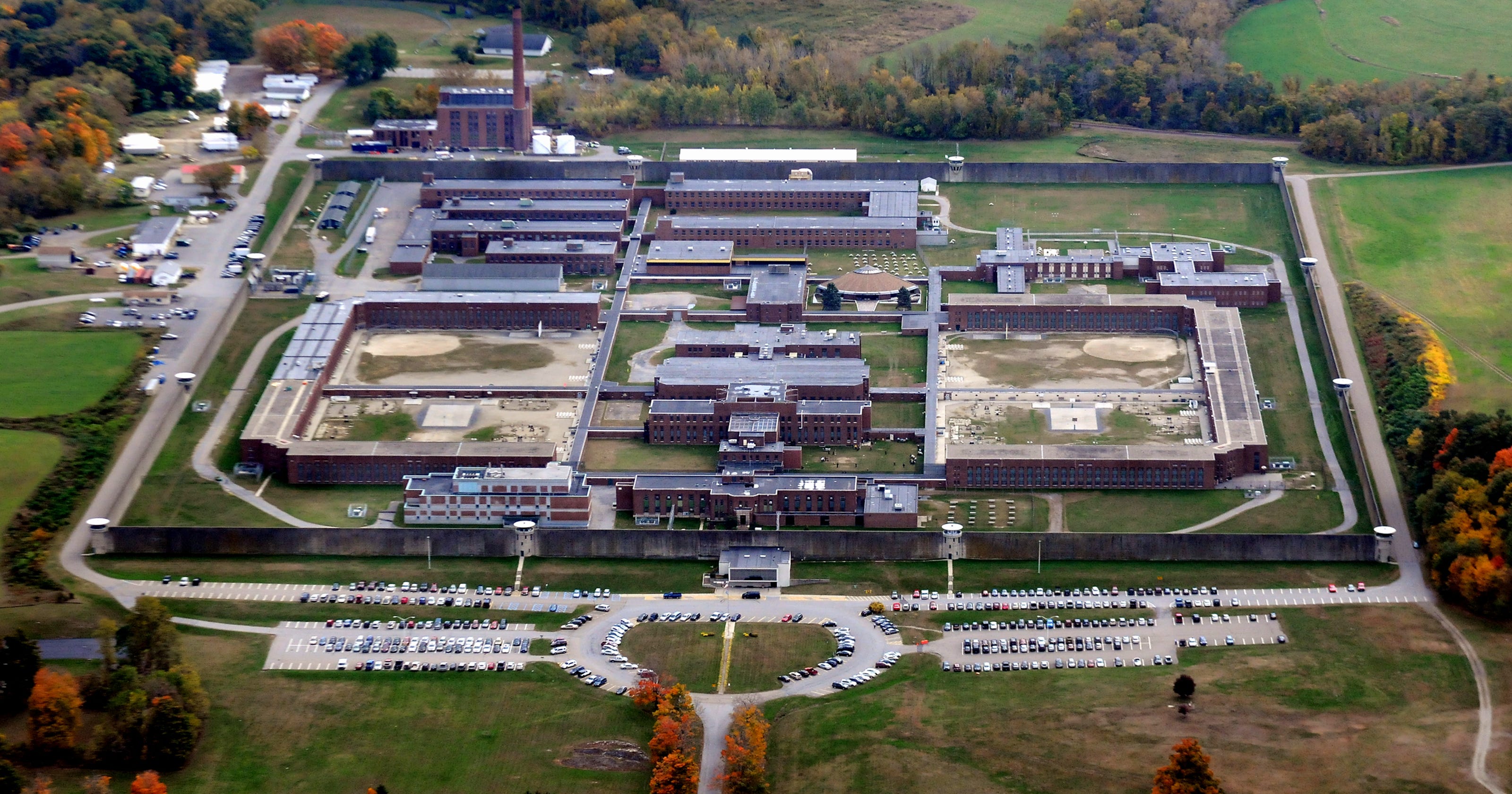 Green Haven prison 40 inmates attack officers, union says