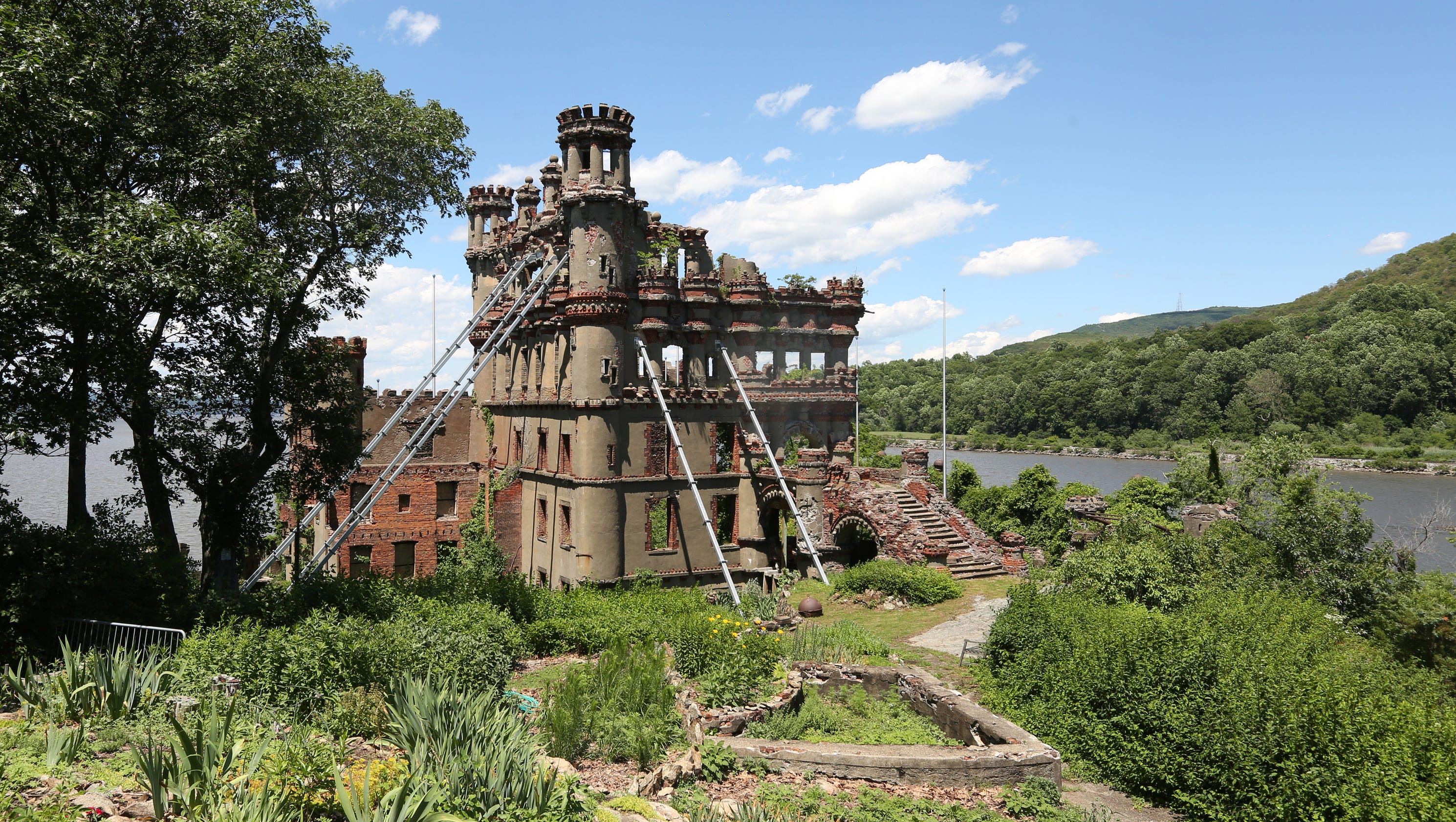 bannerman castle photos tours