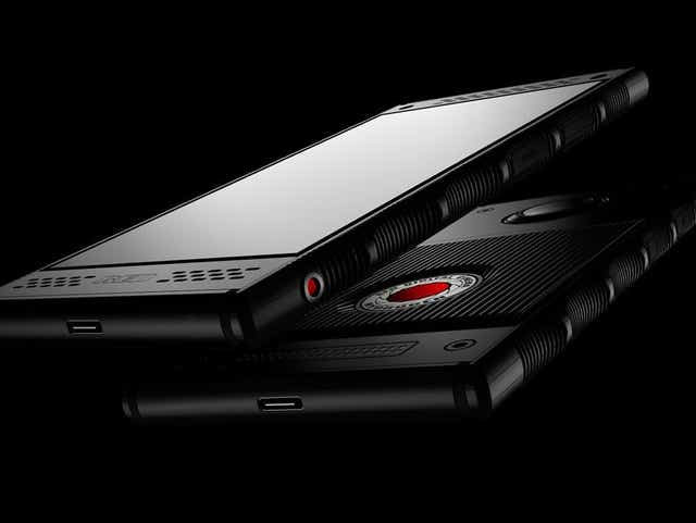red hydrogen one holographic phone