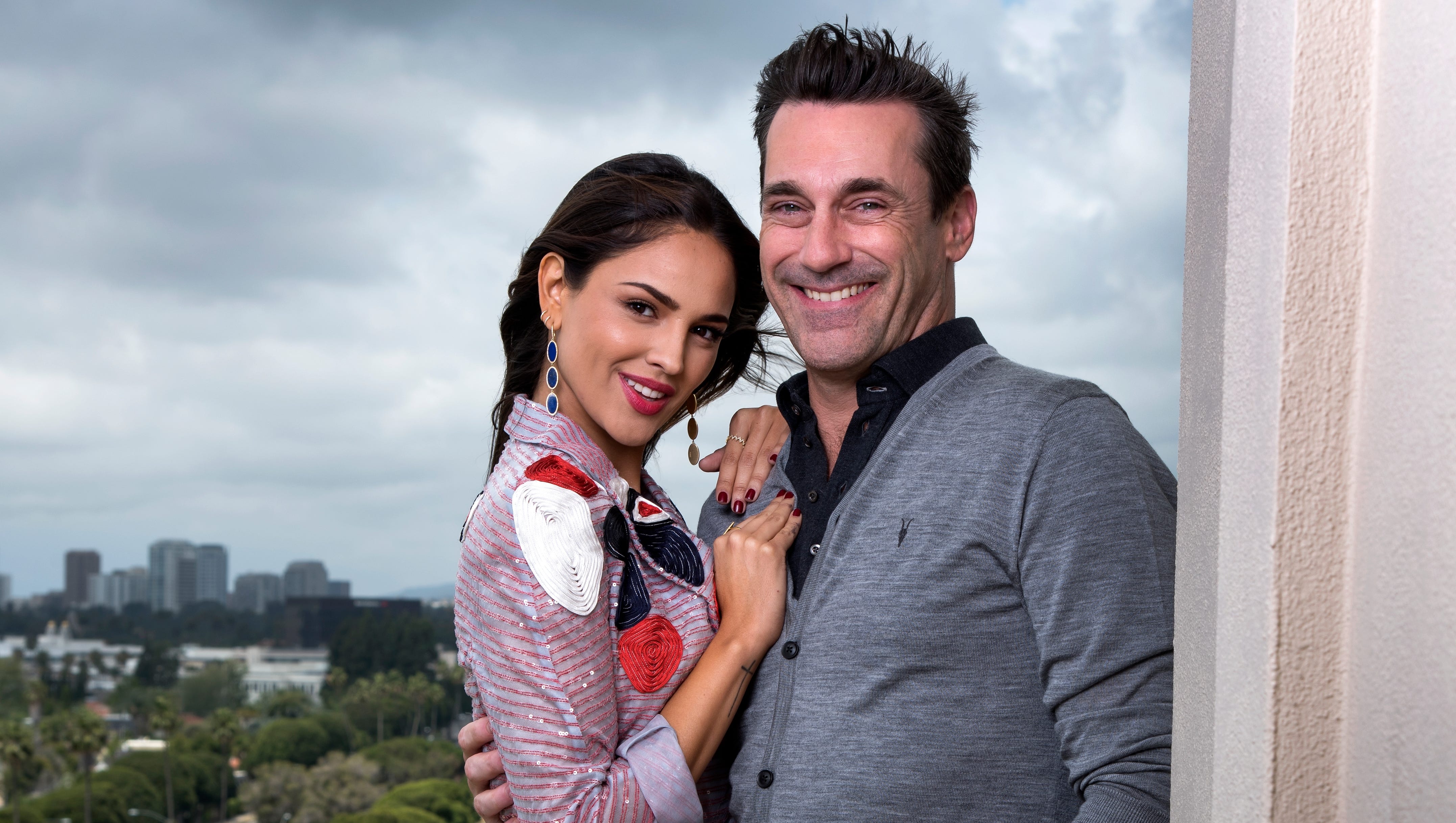Jon Hamm Eiza Gonzalez Are Crazy In Love In Baby Driver