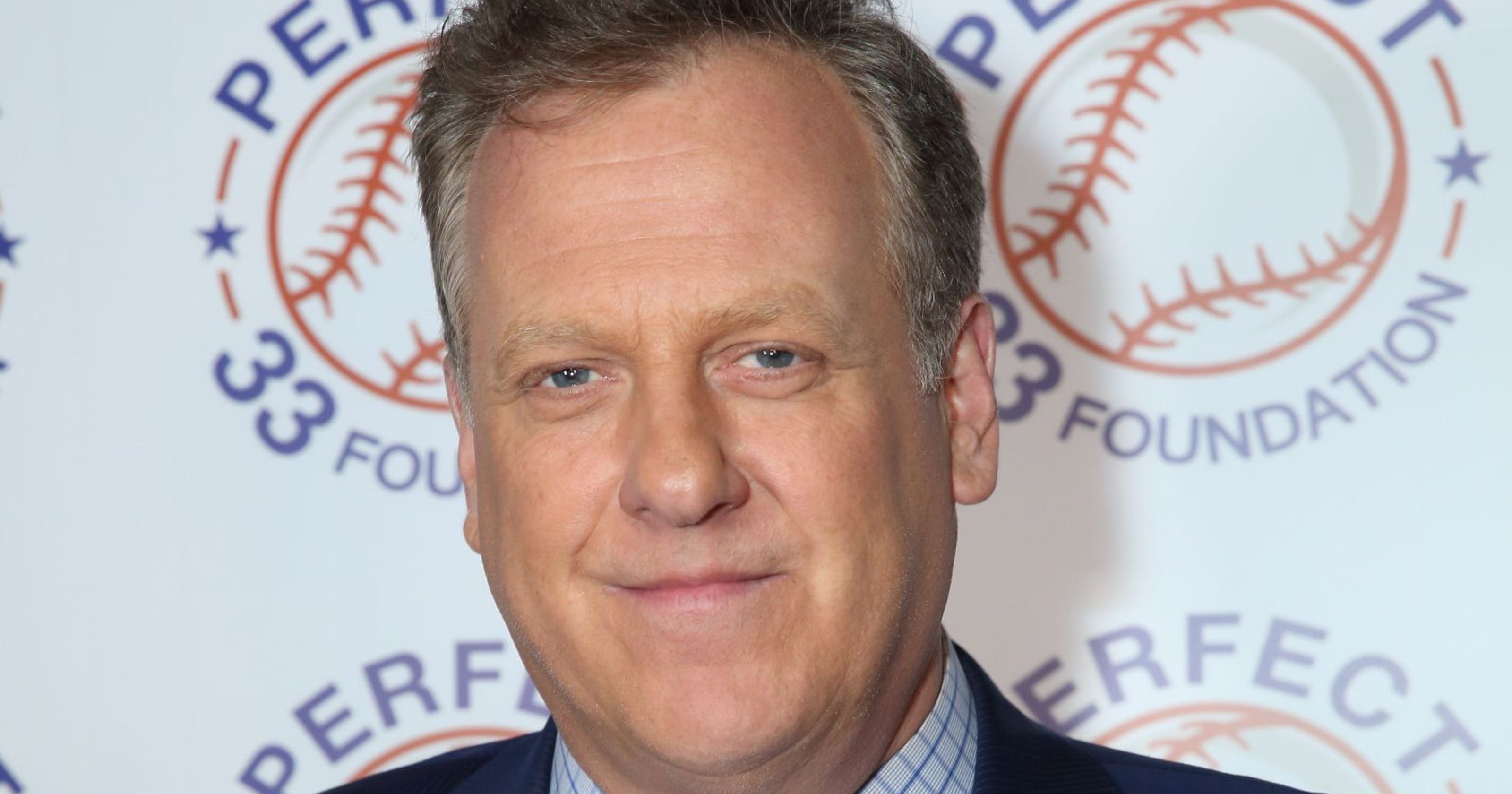 New York Yankees broadcaster Michael Kay to have throat surgery