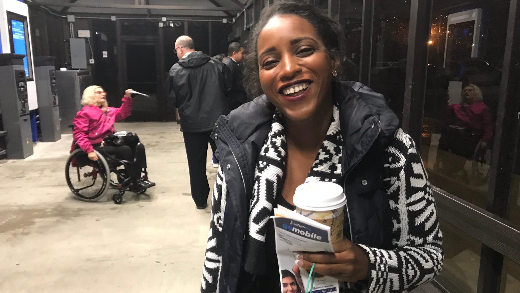 Hudson Link Bus Service s First Day Brings Hits And Misses hudson-link-bus-service-s-first-day-brings-hits-and-misses