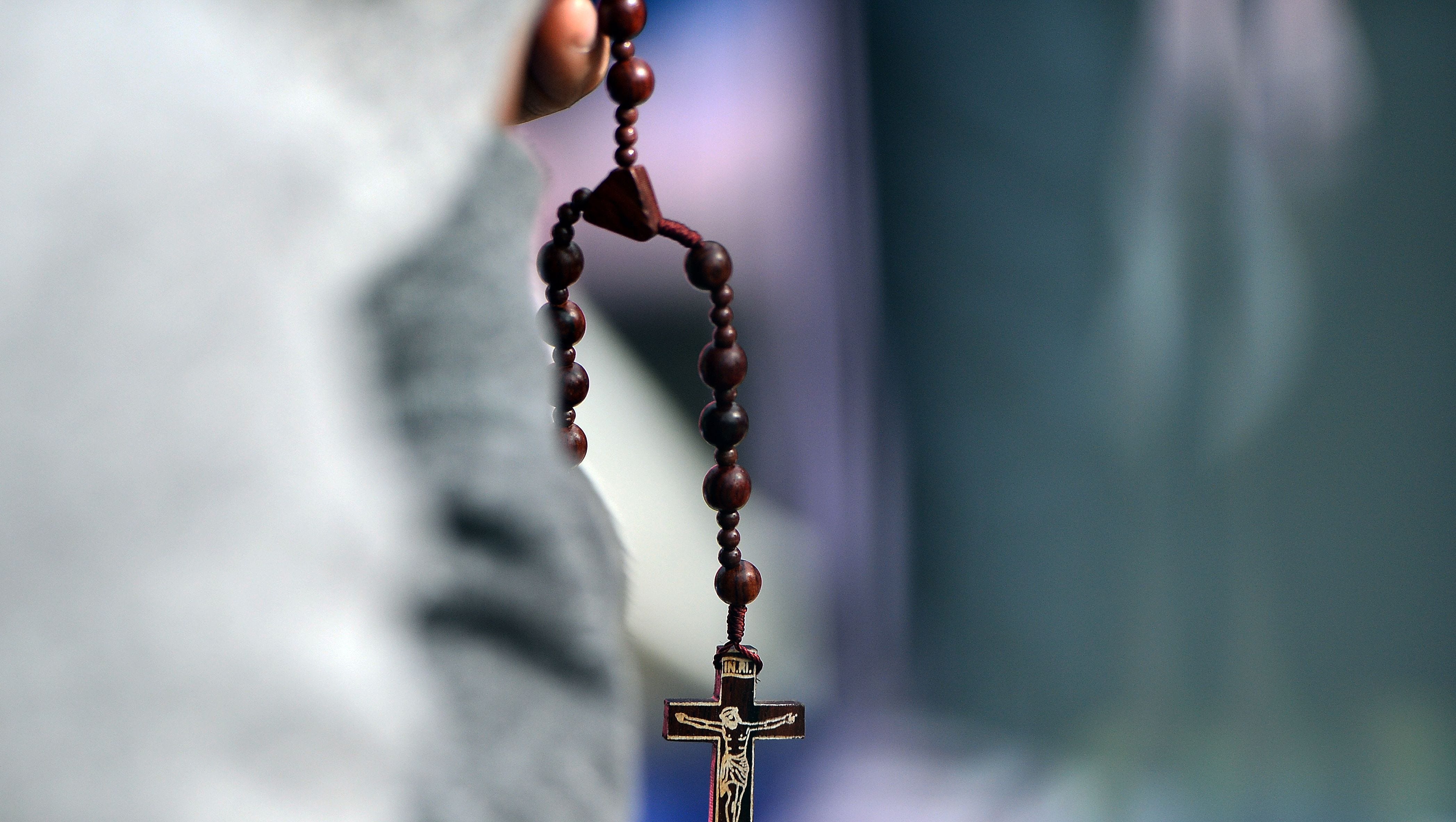 Prayer May Help Relieve Stress But Fewer Americans Make Time For It Stress in the working world is a problem for every executive, no matter how successful. prayer may help relieve stress but
