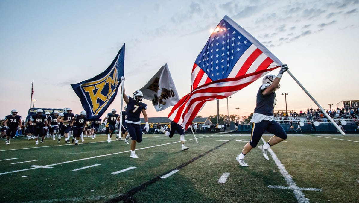 Football Muskego at Kettle Moraine