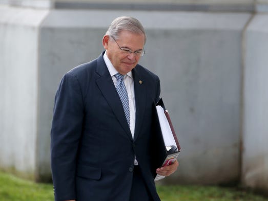 Menendez arrives at the federal courthouse for jury
