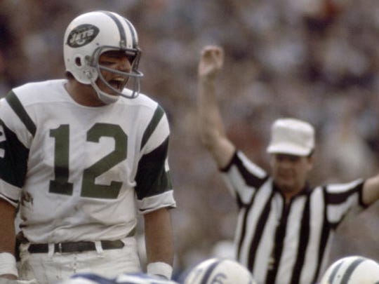 Football: Super Bowl III: New York Jets QB Joe Namath