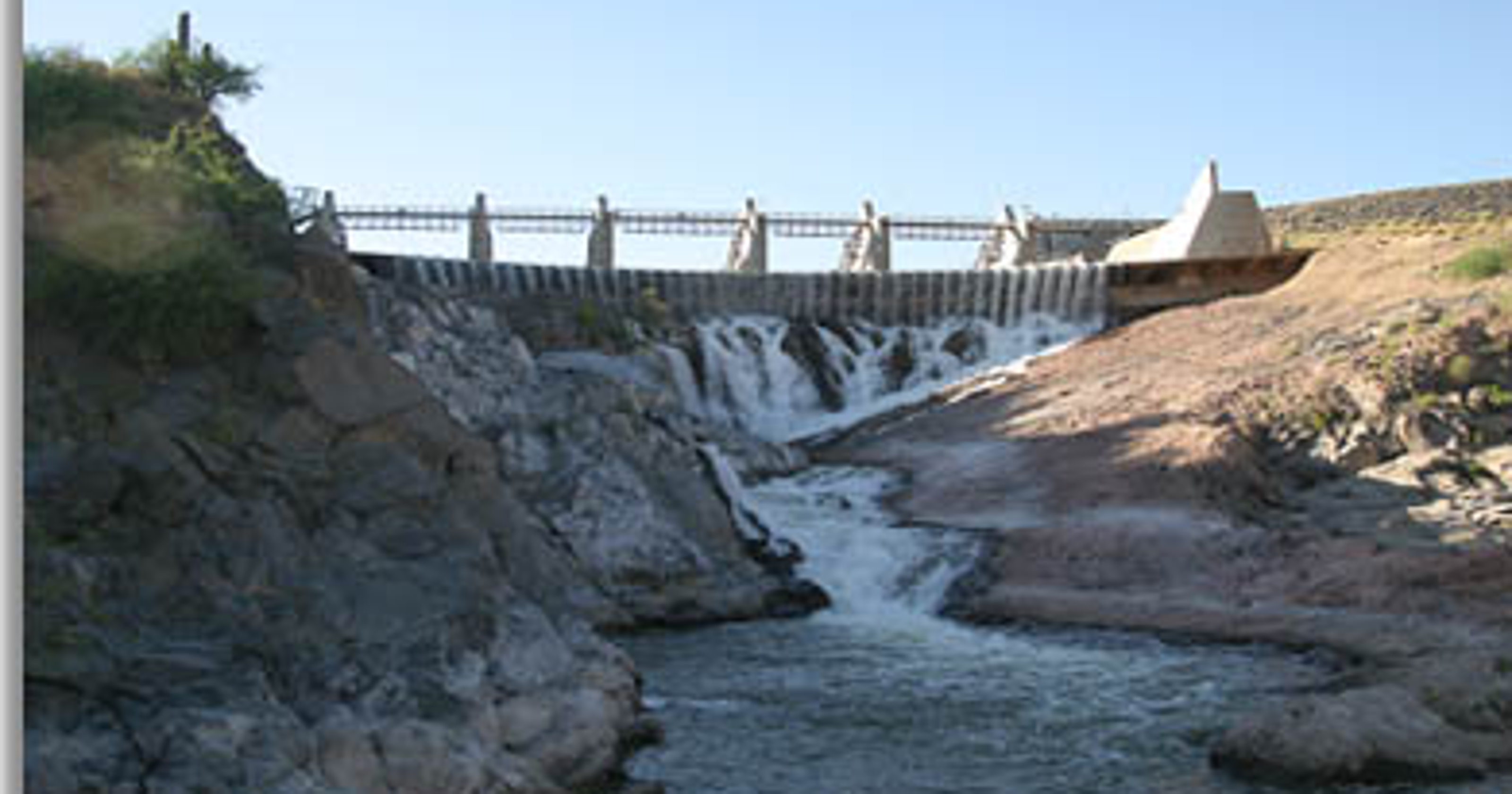 Draining of Horseshoe Lake sends 20,000 dead fish into Verde River