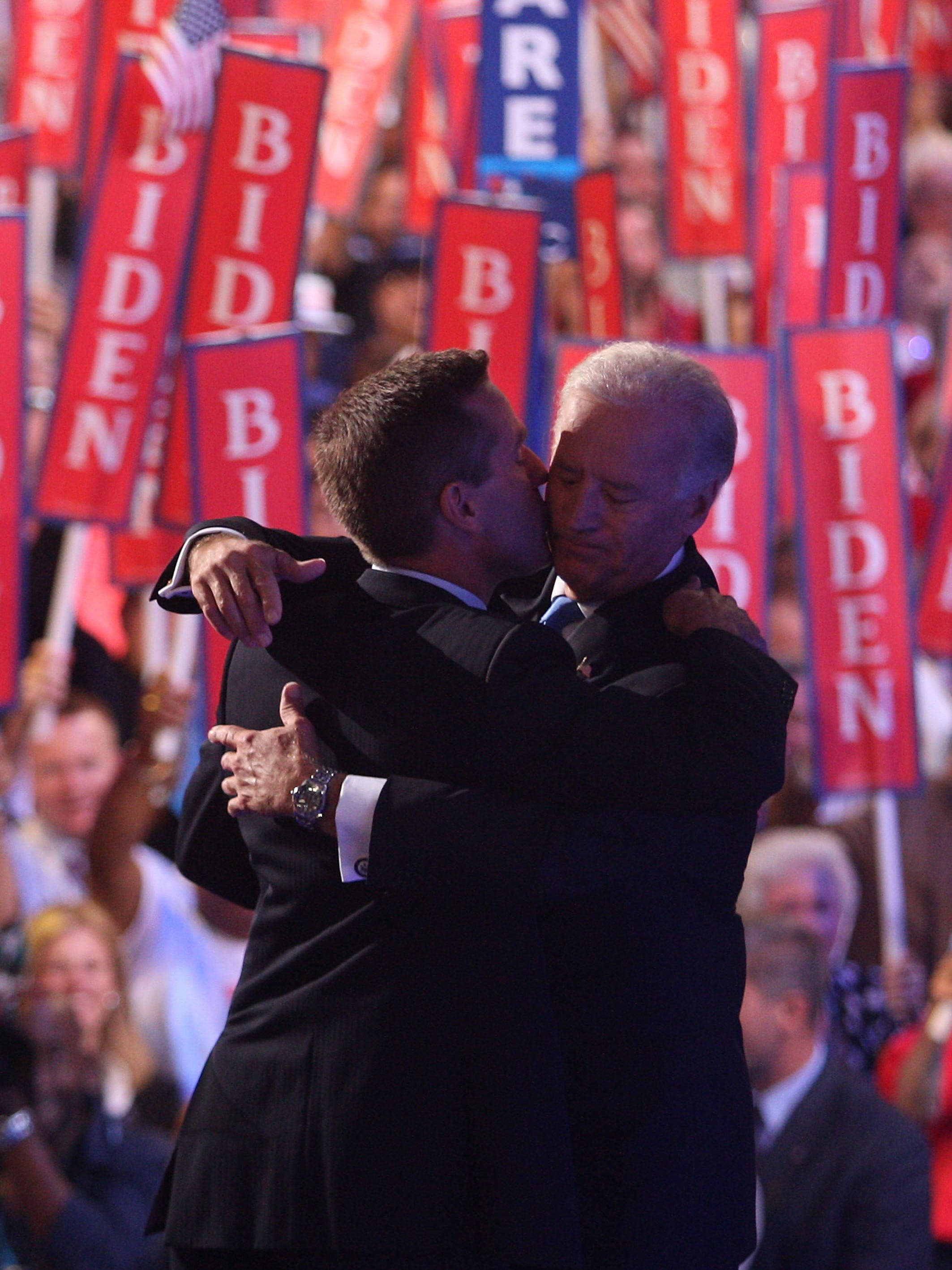 Joe Biden S Memoir Offers Diary Entries Of Son Beau S Last Moments