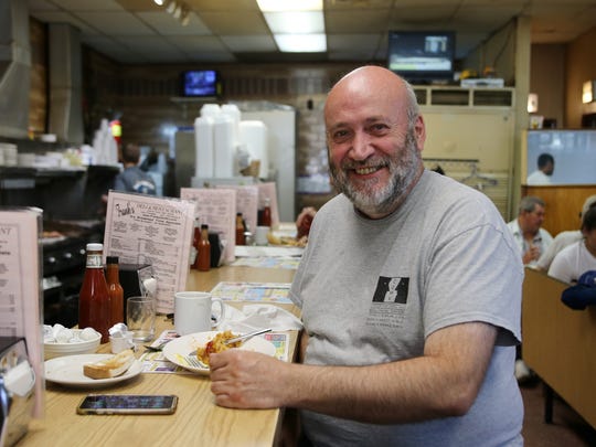 Nj Looks To Honor Anthony Bourdain With Memorial Quot Food Trail Quot