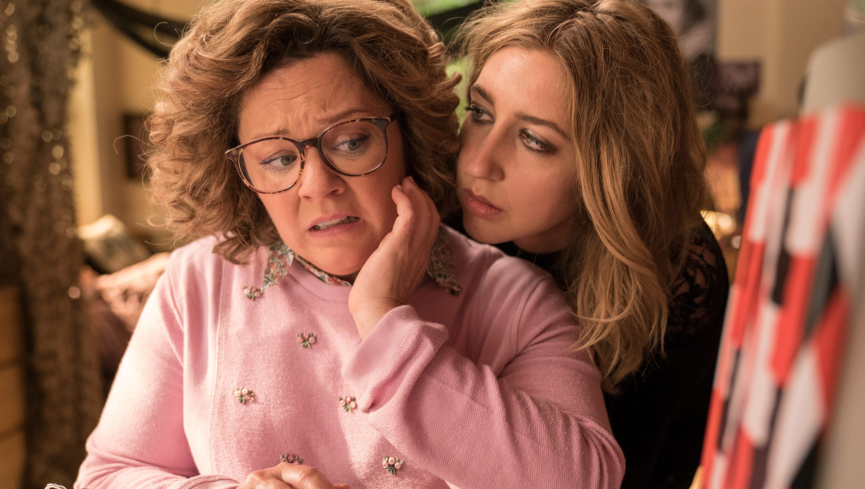 Life Of The Party Melissa Mccarthy S College Comedy Is A C Effort