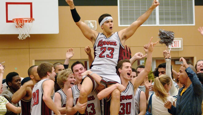 Jesse Metcalfe, fresh from 'Desperate Housewives' plays hottie John Tucker.