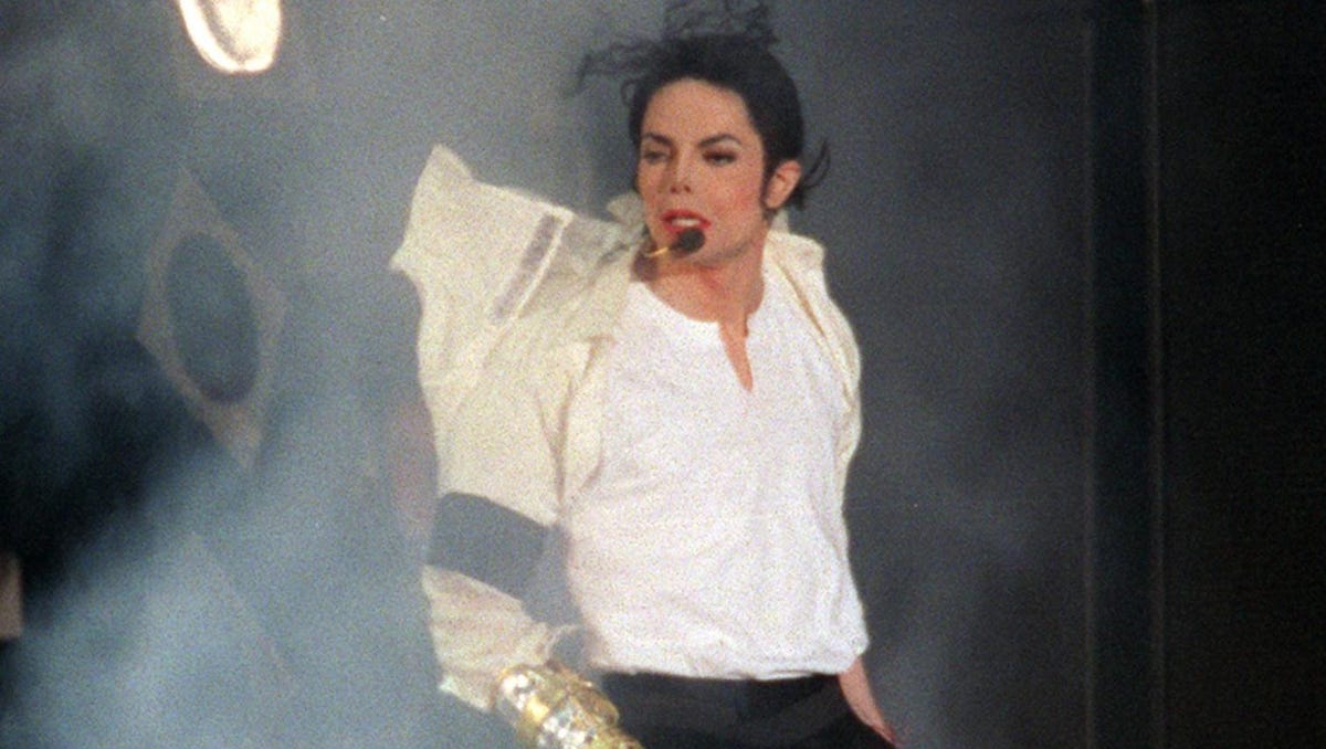 Tavis Smiley Imagines Michael Jackson S Final Days In New Book