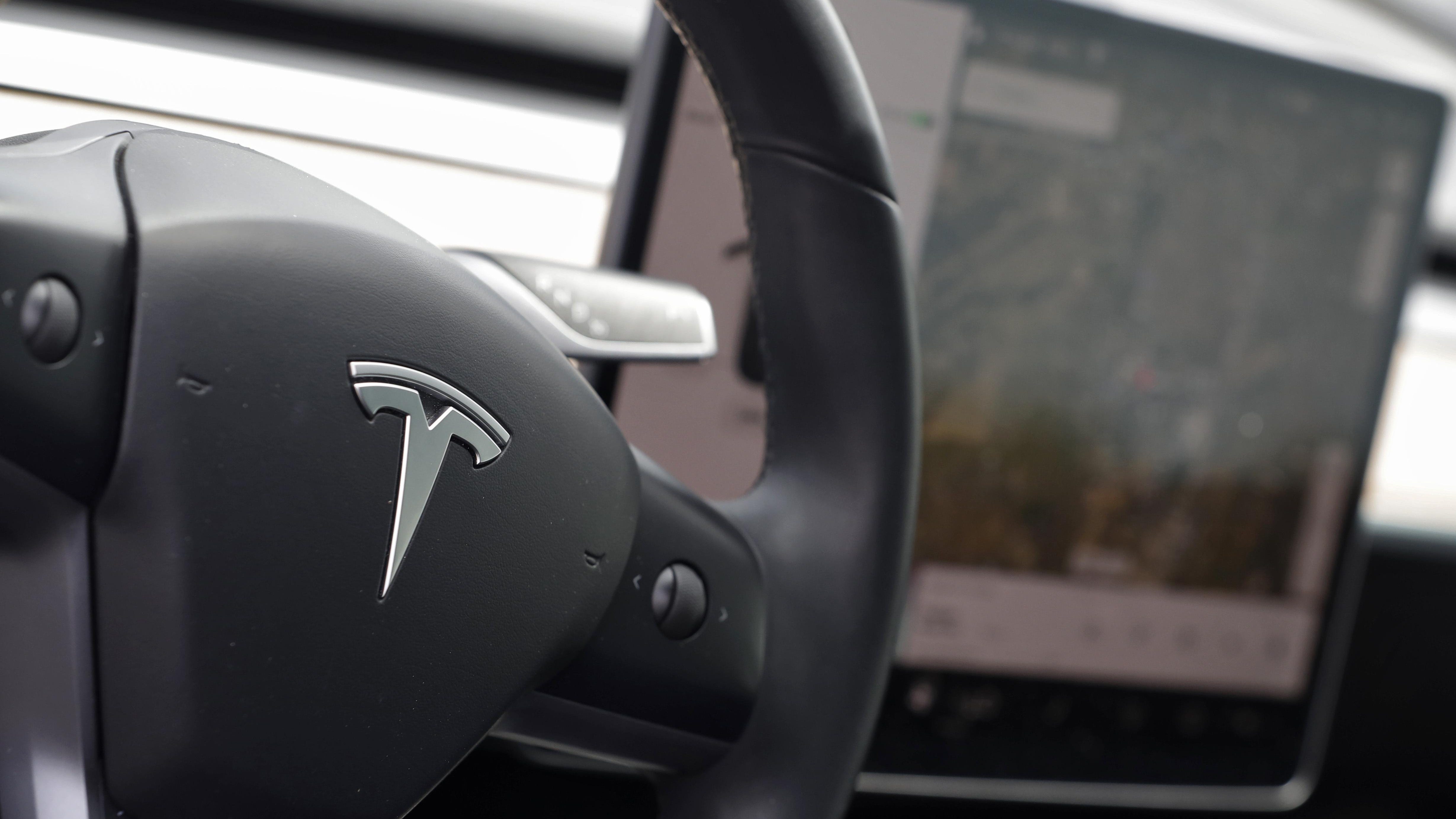 3 News Article Image U.S. ends probe of Tesla remote driving feature after software updates