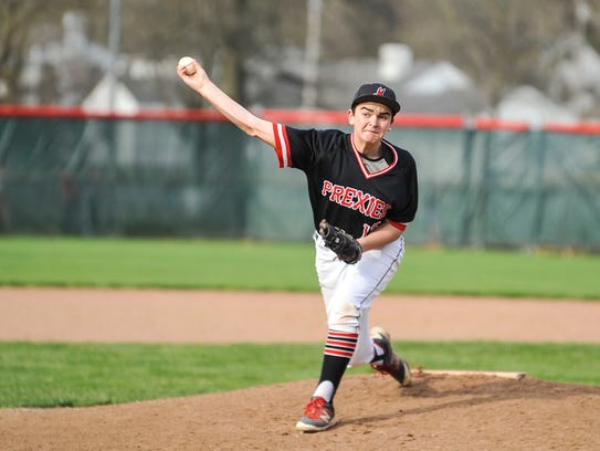 Sam Mitchell unleashes a pitch during the Marion Harding-Northridge