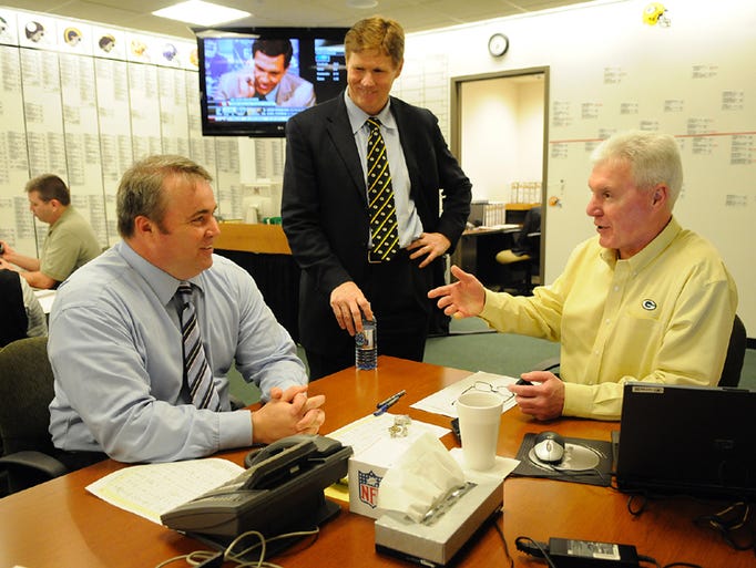 From left, Green Bay Packers coach Mike McCarthy, team