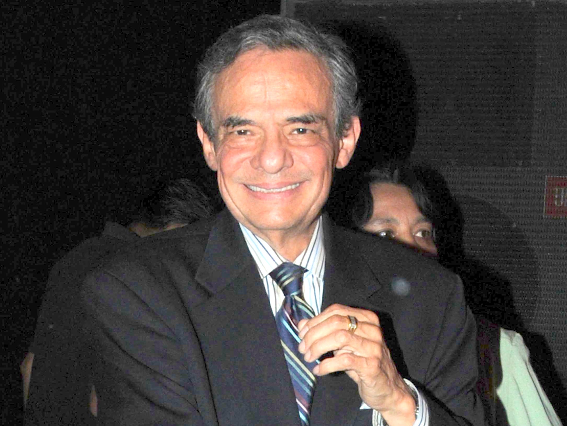 Desmienten que José José esté grave o empeorando de cáncer