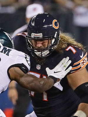 Josh Sitton #71 of the Chicago Bears moves to block Nigel Bradham #53 of the Philadelphia Eagles at Soldier Field on September 19, 2016 in Chicago, Illinois. The Eagles defeated hte Bears 29-14.