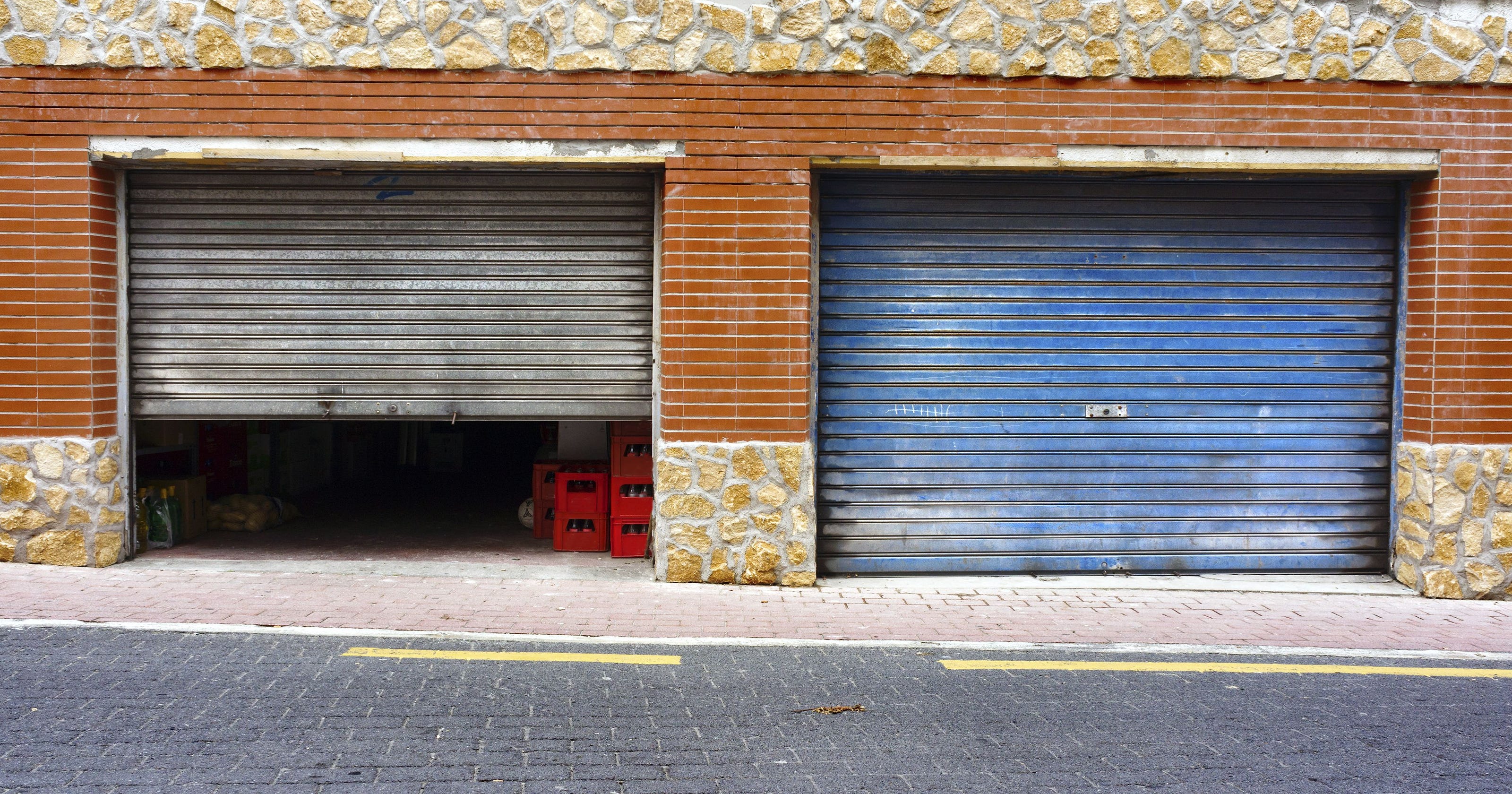  Garage Door Closes Then Opens Immediately for Small Space