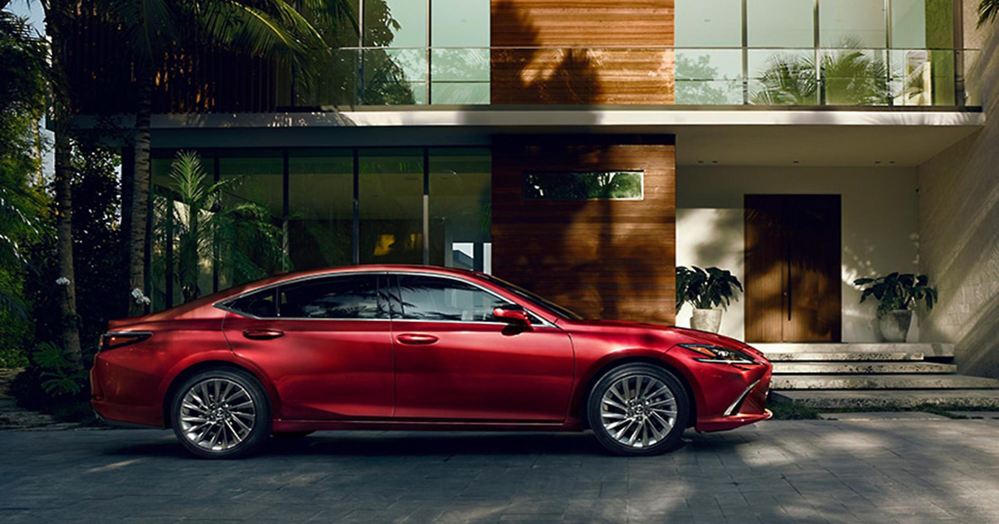 Lexus raises the bar on redesigned ES 350 ‘Ultra Luxury’
