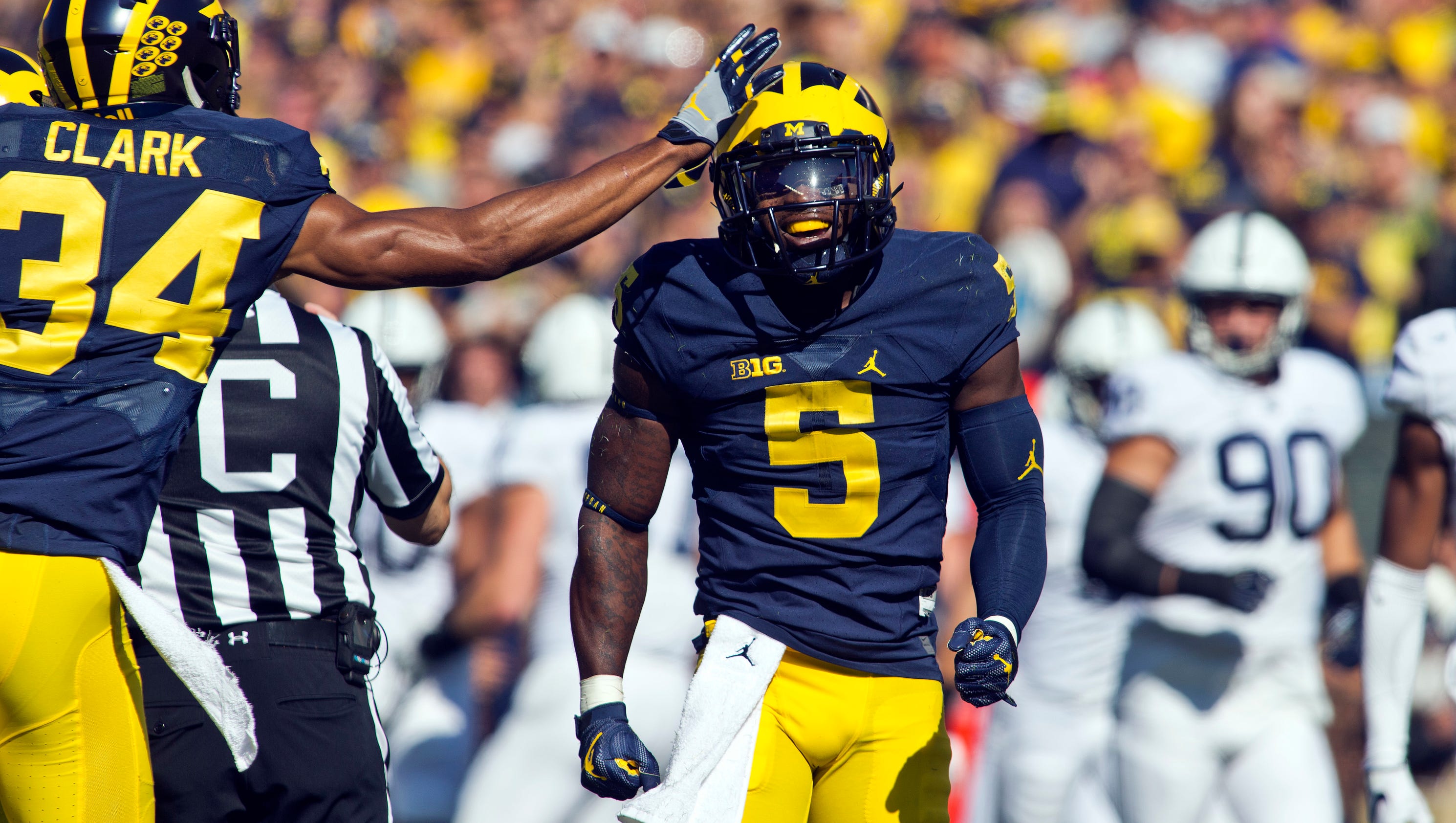 Jabrill Peppers leads Michigan in helmet stickers, 'good at football'3200 x 1680