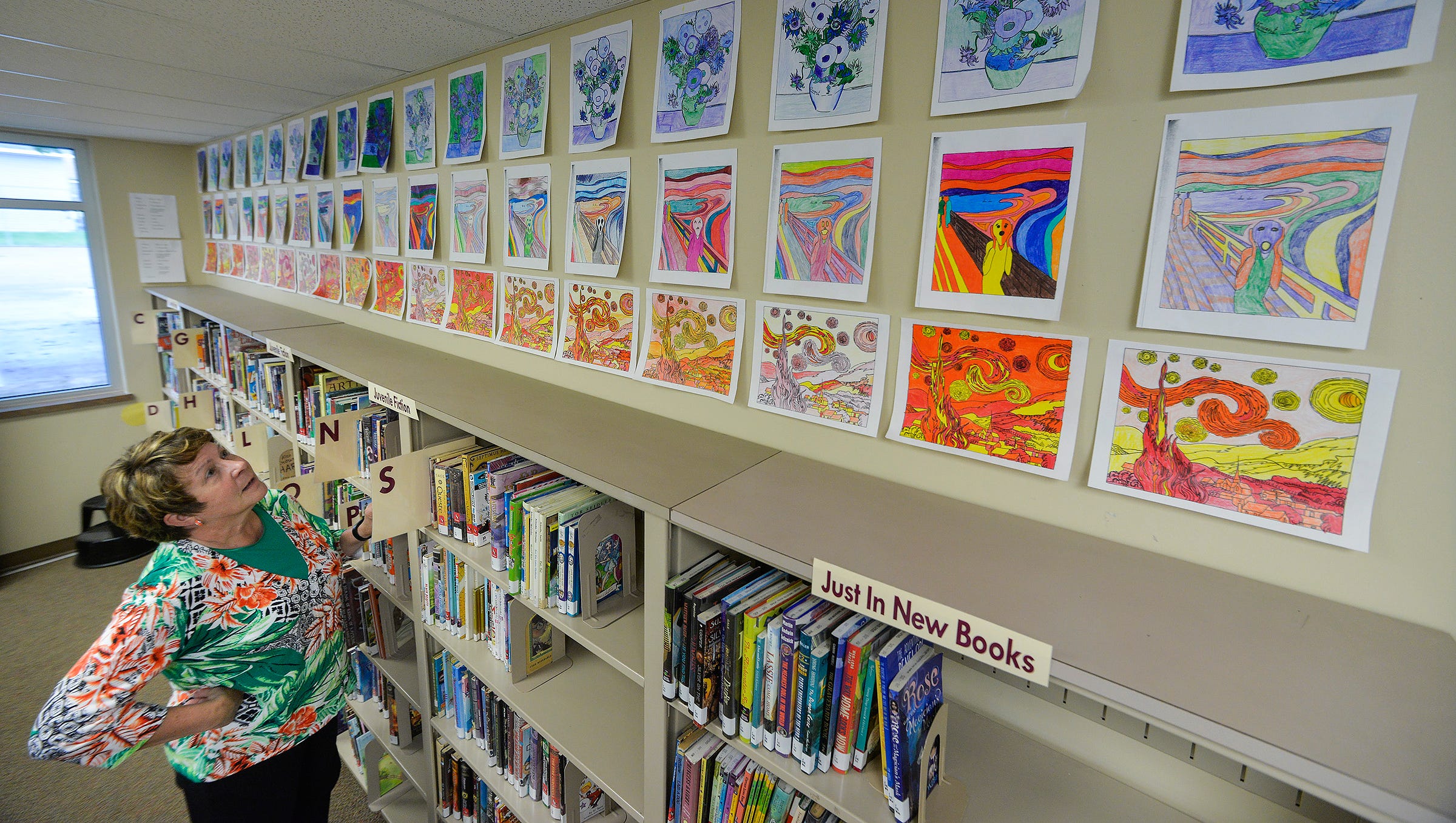 Library displays students' iconic art projects