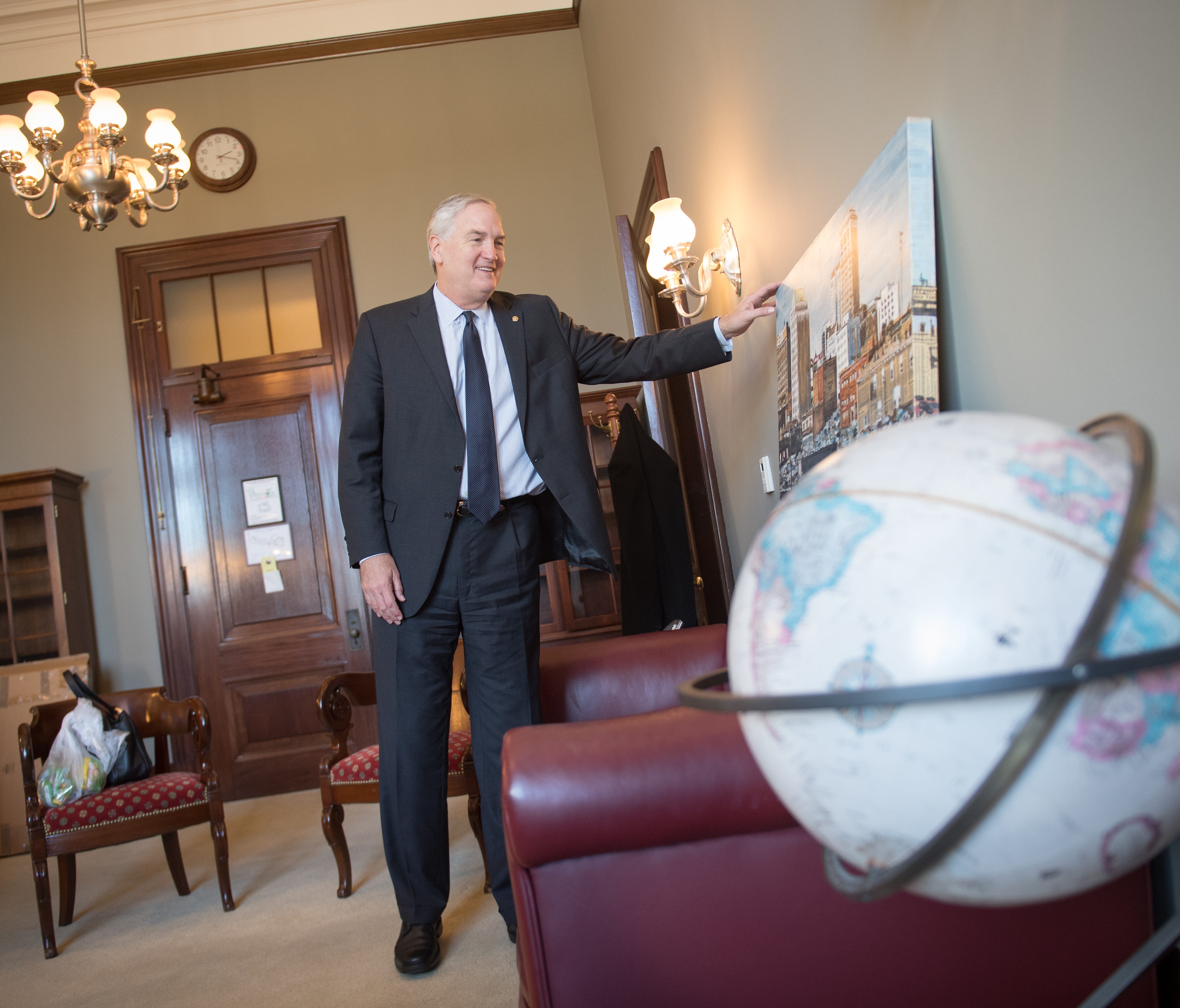 Luther Strange, the new Republican senator from Alabama, moves on March 29, 2017, into the office suites of former Alabama senator Jeff Sessions. Sessions, also a Republican, is now serving as attorney general.