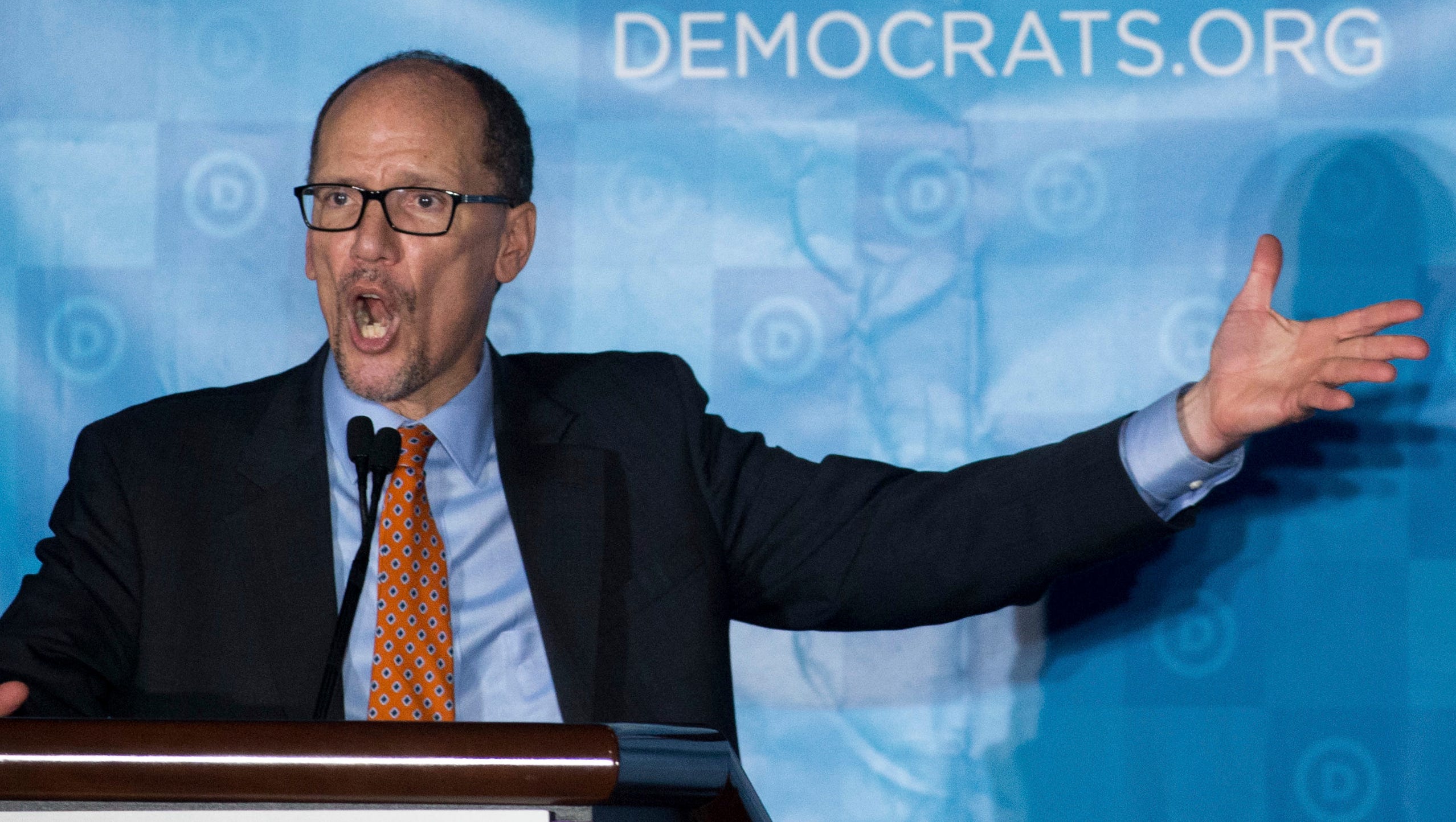 Democratic Party Sues Russia The Trump Campaign And Wikileaks