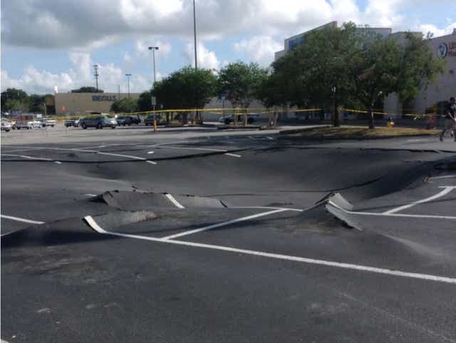 85 Foot Sinkhole Started With Ripple In Parking Lot