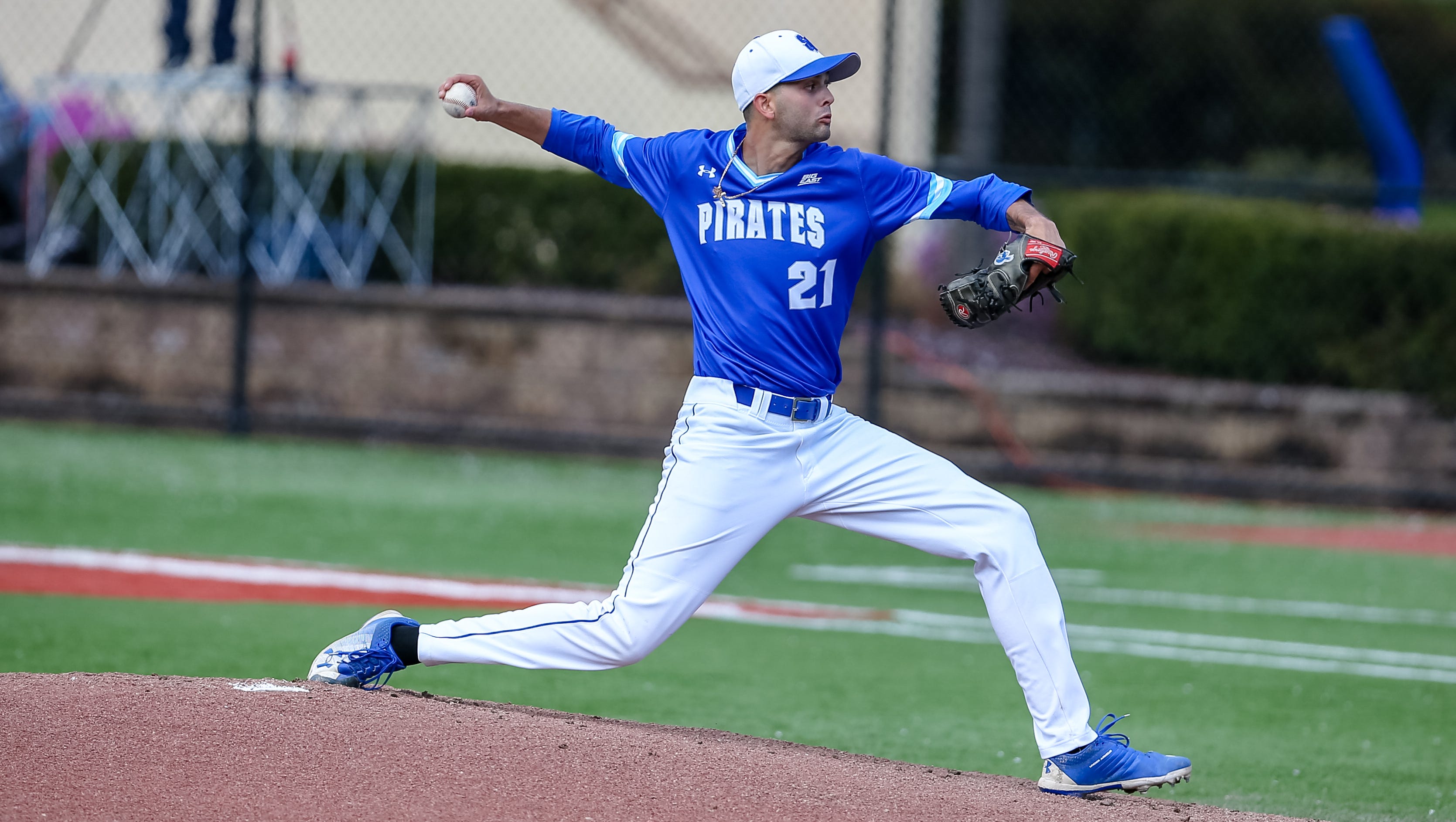 Old Bridge's Layne agrees to terms with Texas Rangers