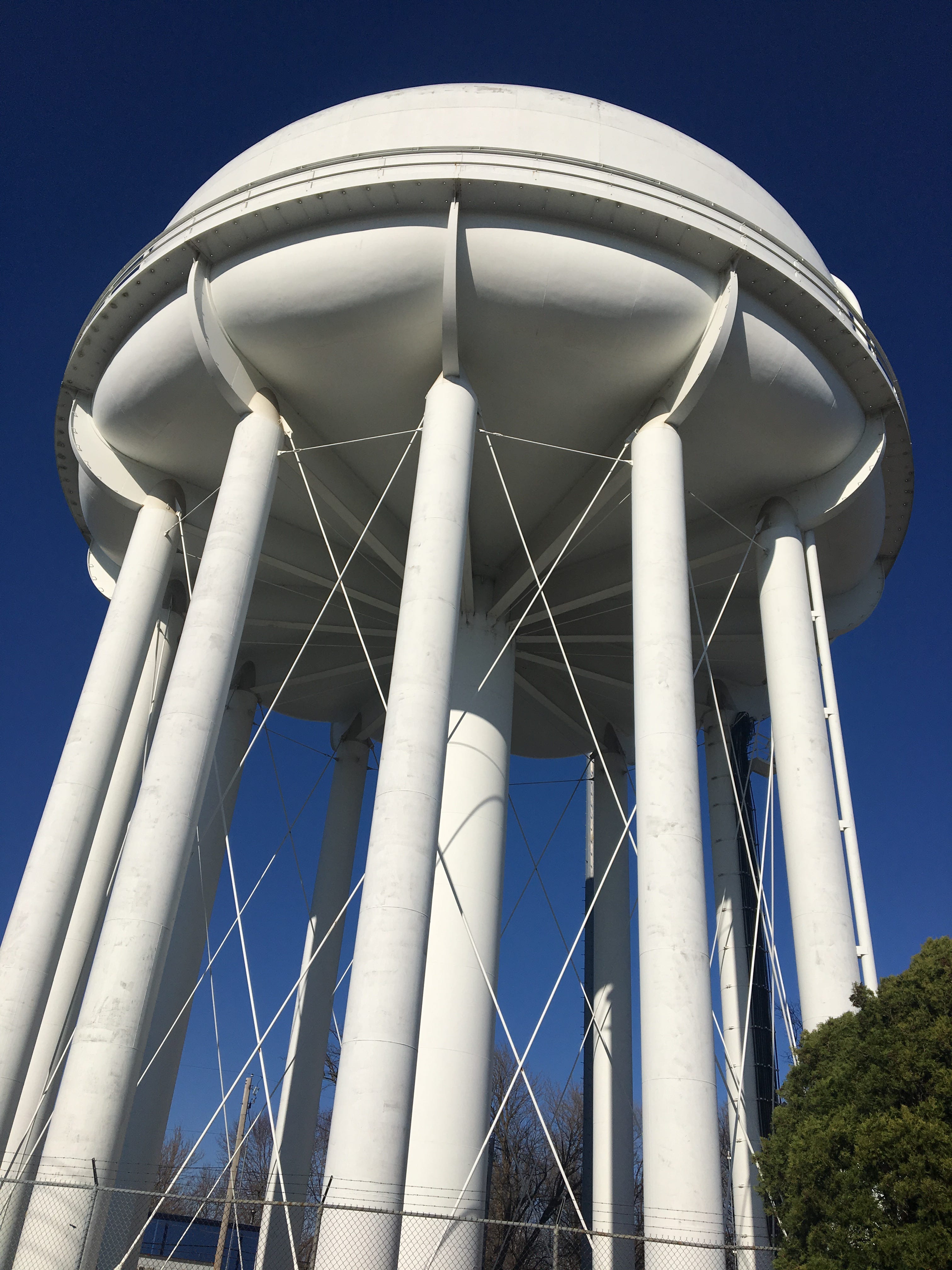 Answer Man Did A Worker Die In A Water Tower Tank Some 40 Years Ago
