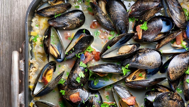 Oven-roasted mussels