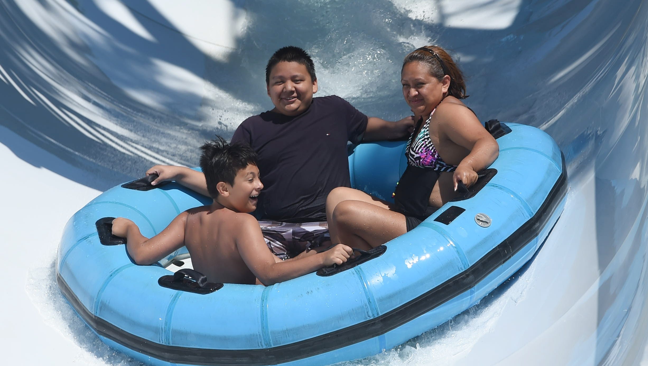 SplashDown Beach Water Park opening dates announced