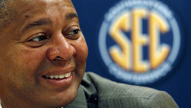 LSU head coach Johnny Jones speaks to reporters during the Southeastern Conference NCAA college basketball media day, Thursday, Oct. 25, 2012, in Hoover, Ala. (AP Photo/Butch Dill)