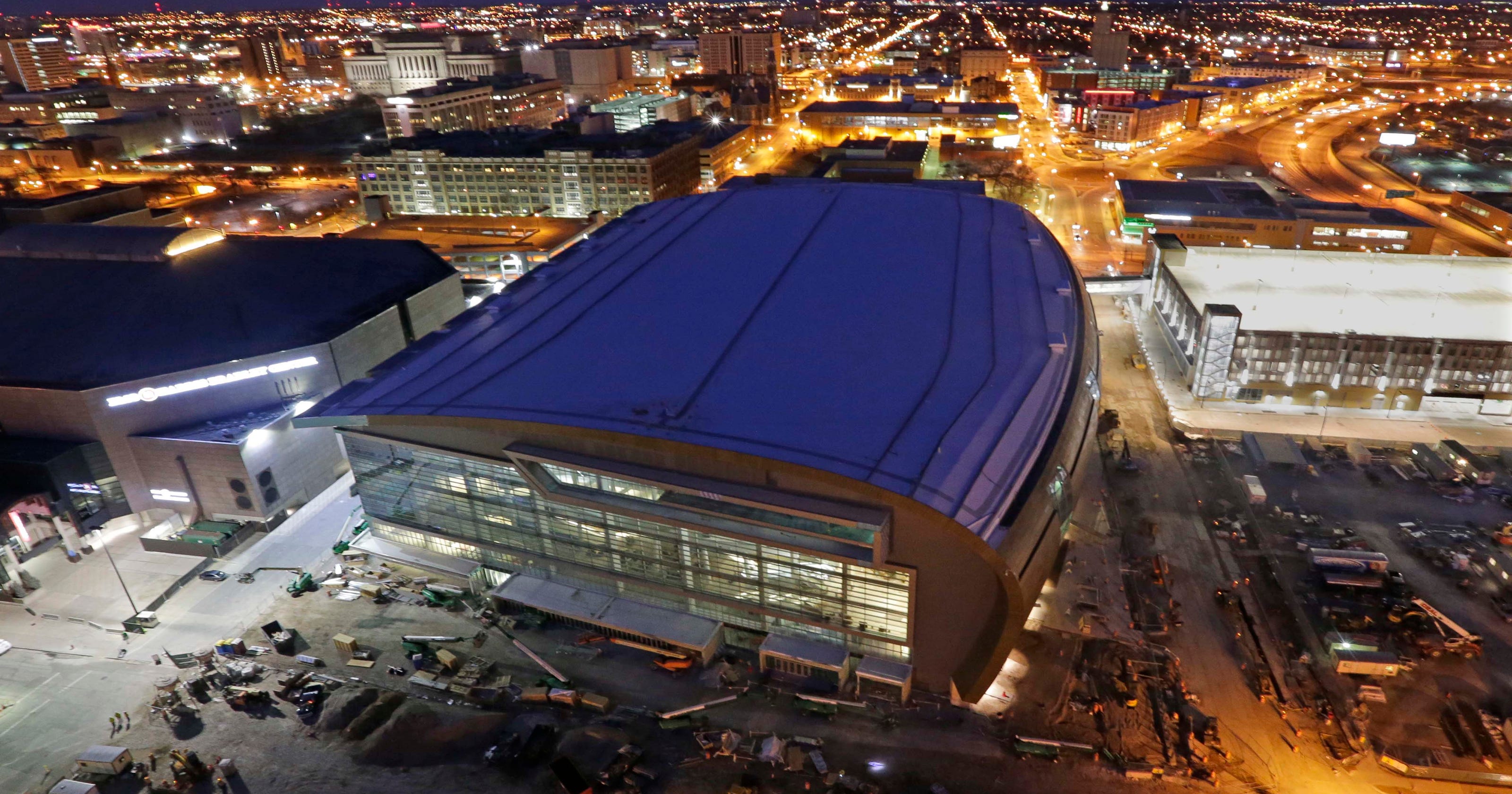 70footlong concession stands, apparel store nearly ready for Bucks