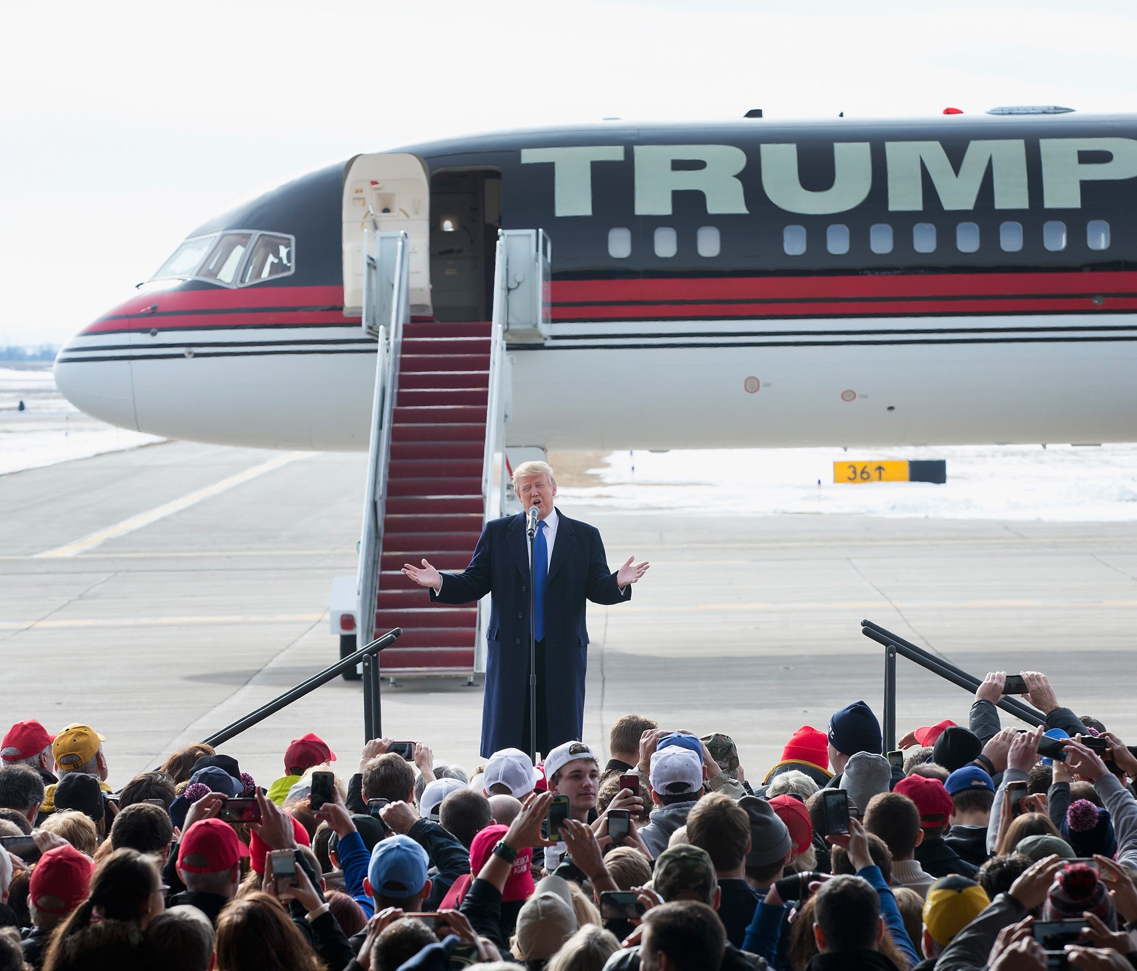 A Donald Trump airport rally in Iowa in January 2016.