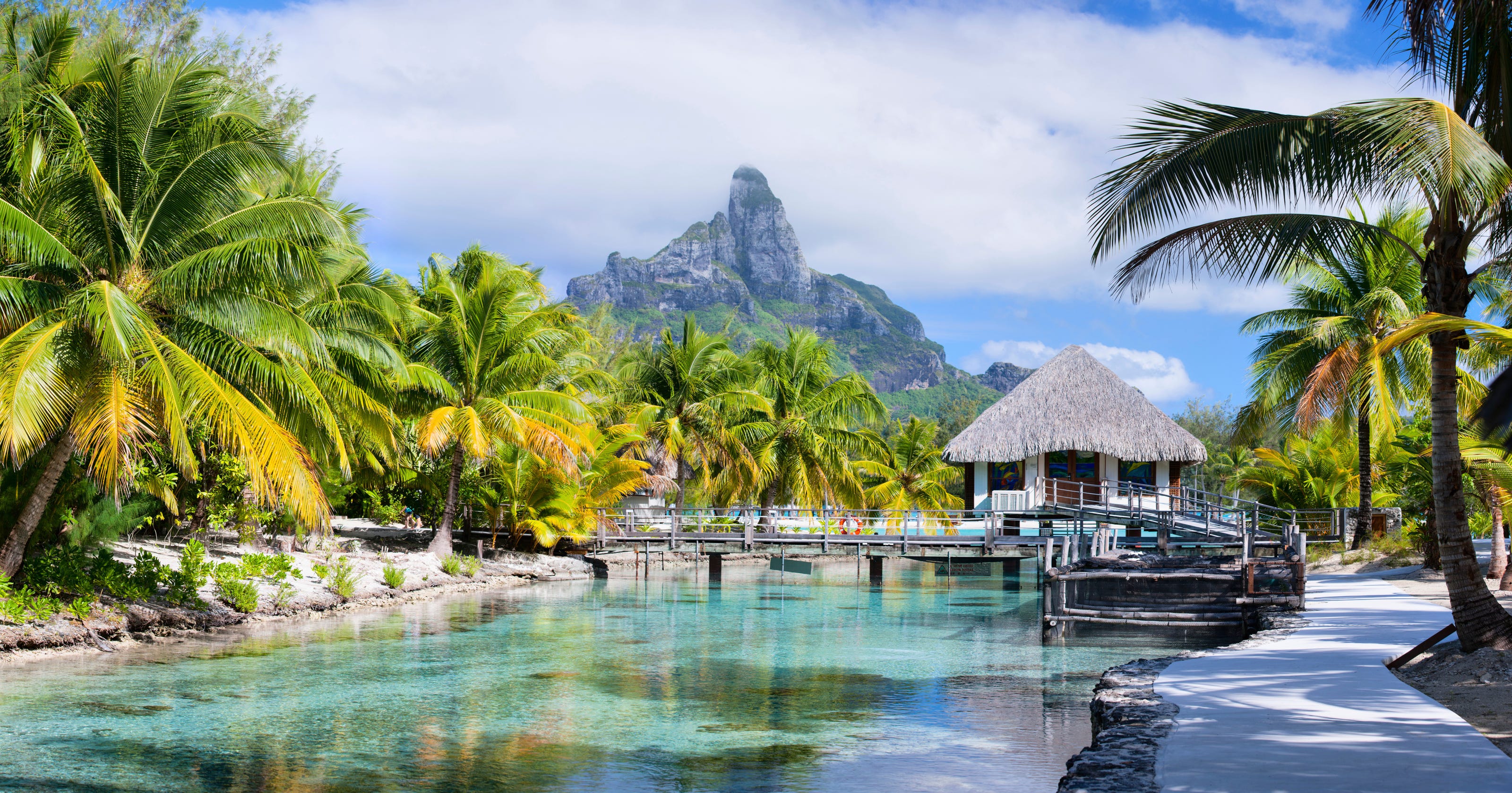 10 romantic islands you'll fall in love with