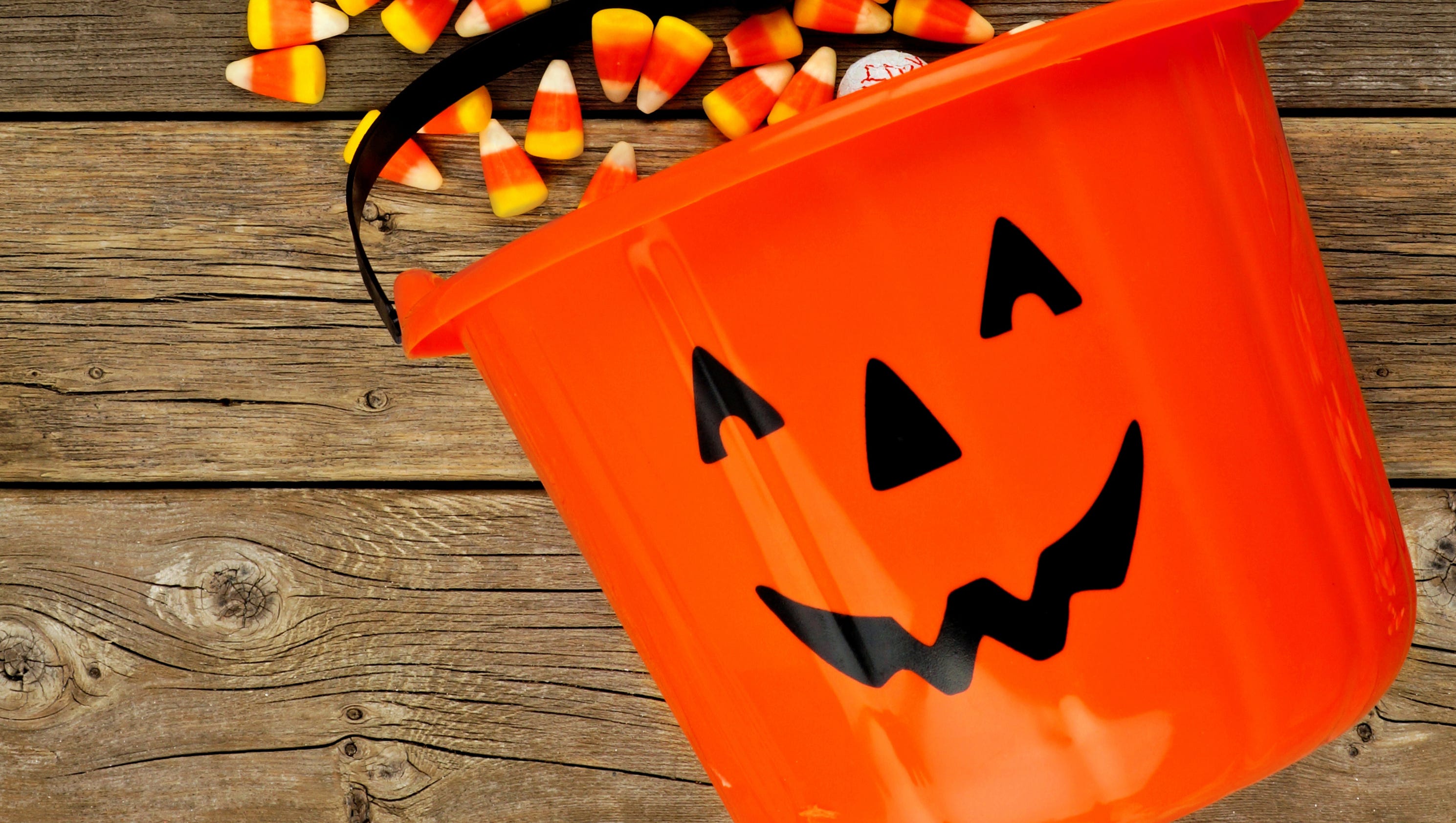 How much Halloween candy would kill you?