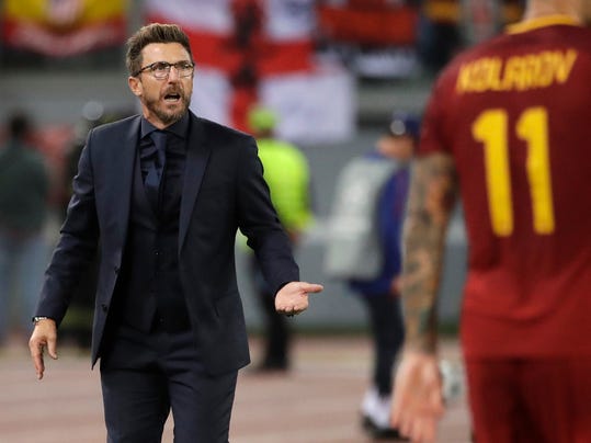 Roma coach Eusebio Di Francesco gestures during a Champions League, Group C match, between Roma and Atletico Madrid, at the Olympic stadium in Rome, Tuesday, Sept. 12, 2017. (AP Photo/Alessandra Tarantino)