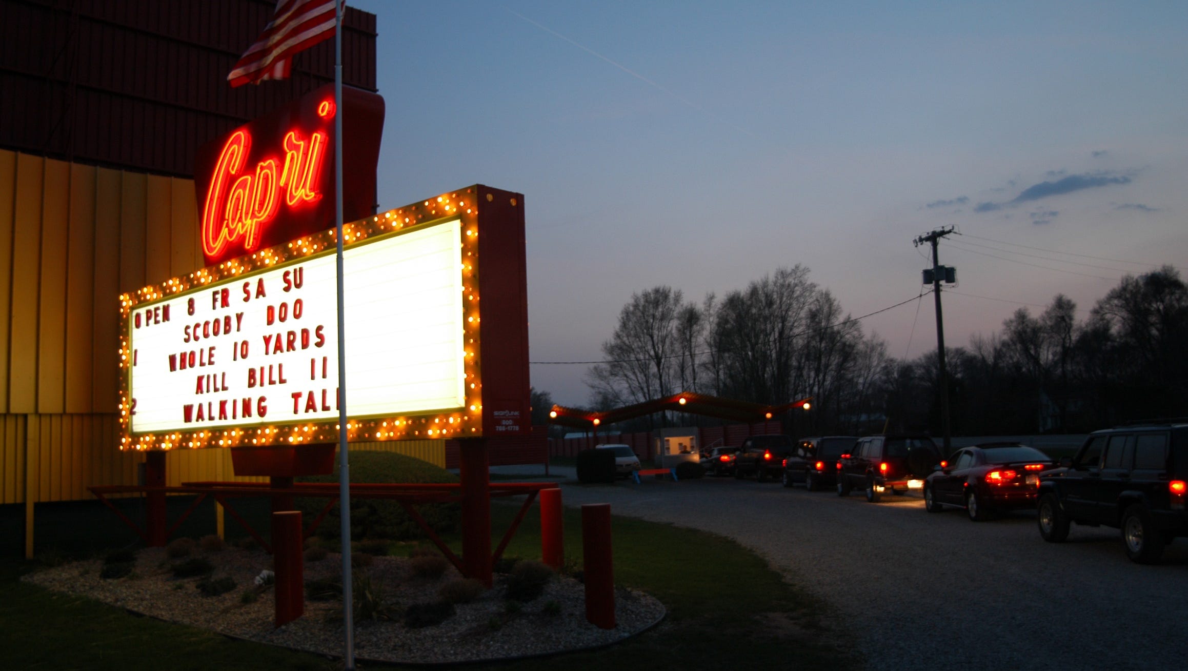 10 Great Drive In Movie Theaters