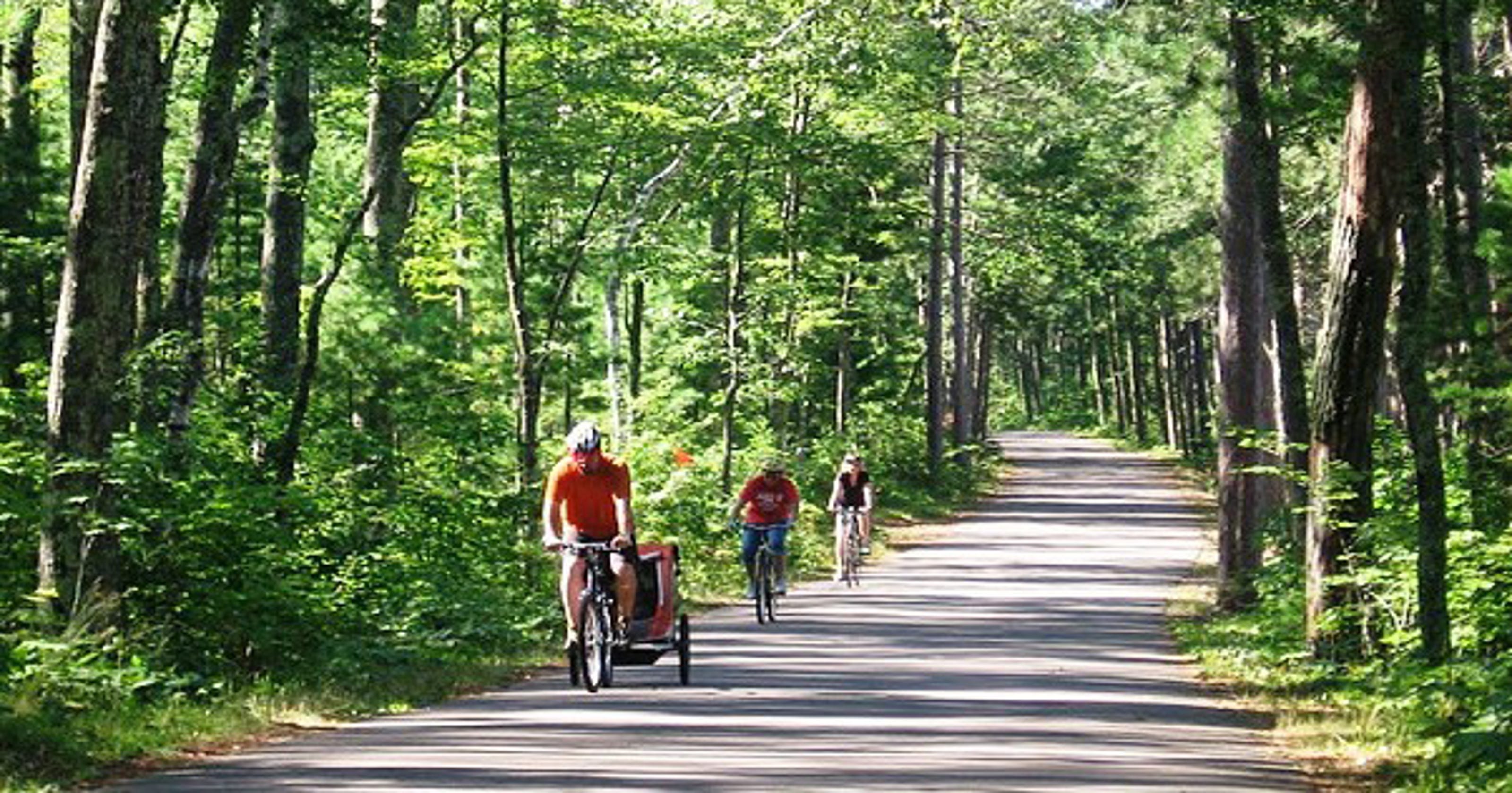 park bike trail