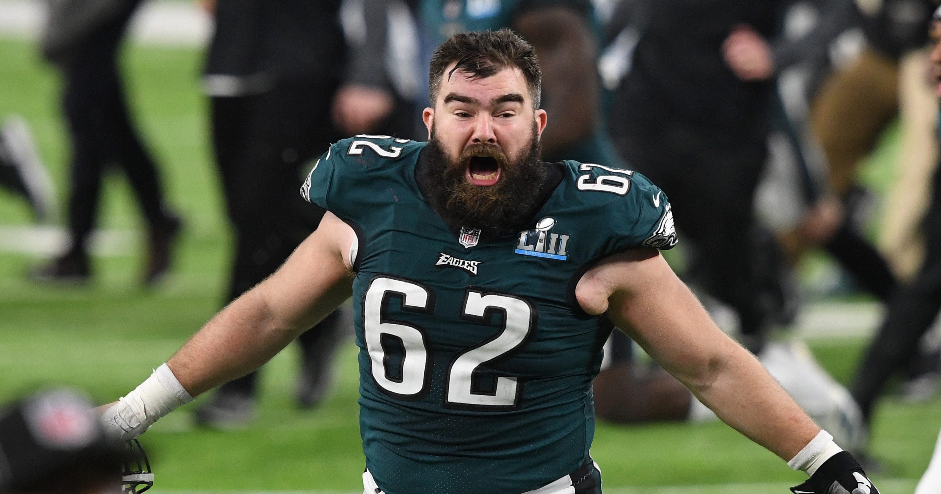 Jason Kelce leads expletive version of 'No One Likes Us'
