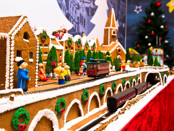 Amazing gingerbread house displays
