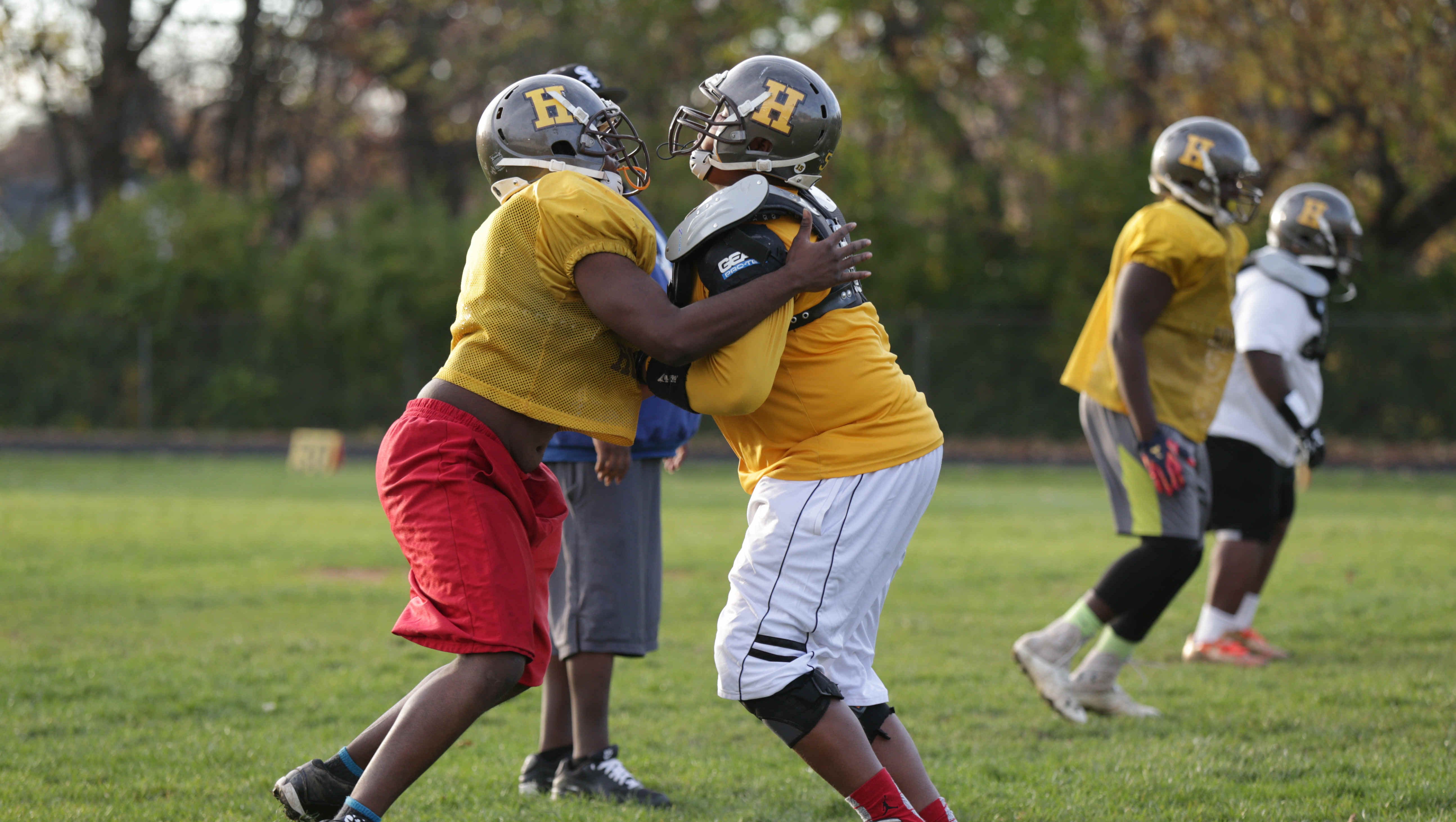 Hs Football Howe Hopes To Make History