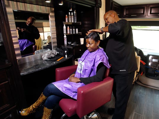 Delaware salon hits the road in style