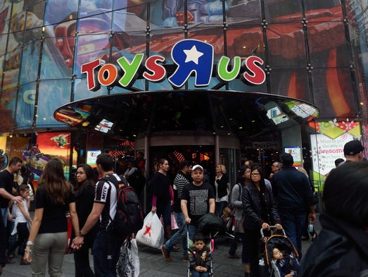 Bankruptcy fallout: Toys R Us closing up to 182 stores (usatoday.com)